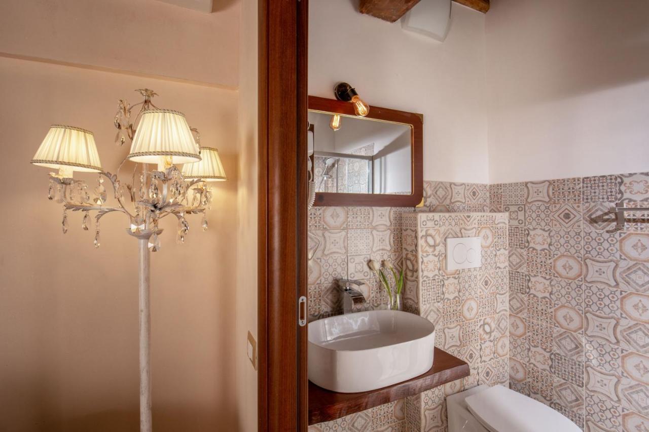 Residenza Nobile Laurina Hotel Rome Luaran gambar